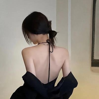 朋友与鳄鱼